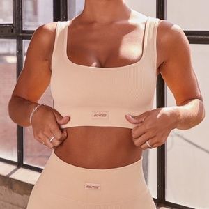 Bo and Tee - Ribbed sports bra - Cream (XS)